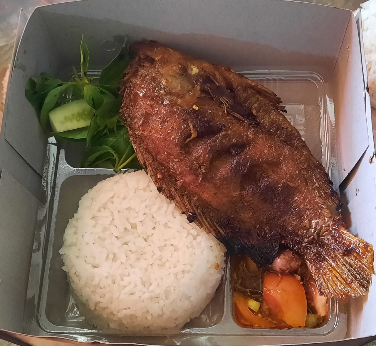 Nasi Lalapan Nila Bakar