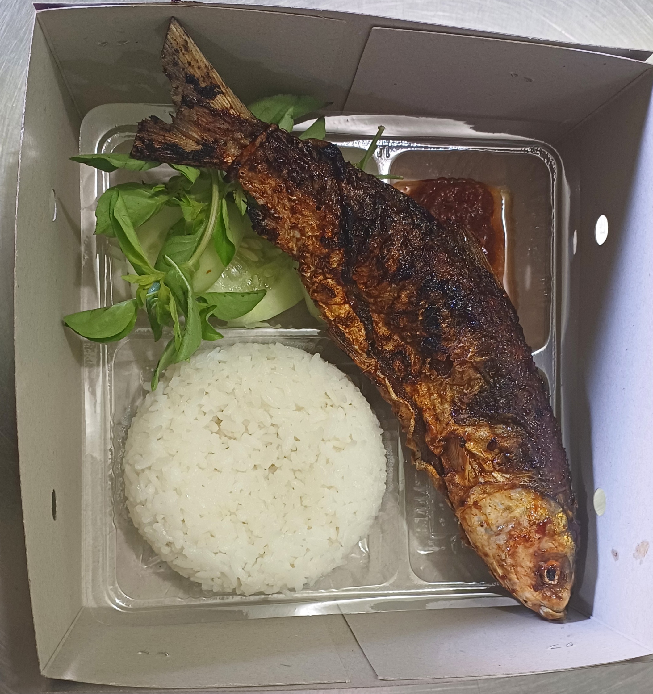 Nasi Lalapan Bandeng Bakar