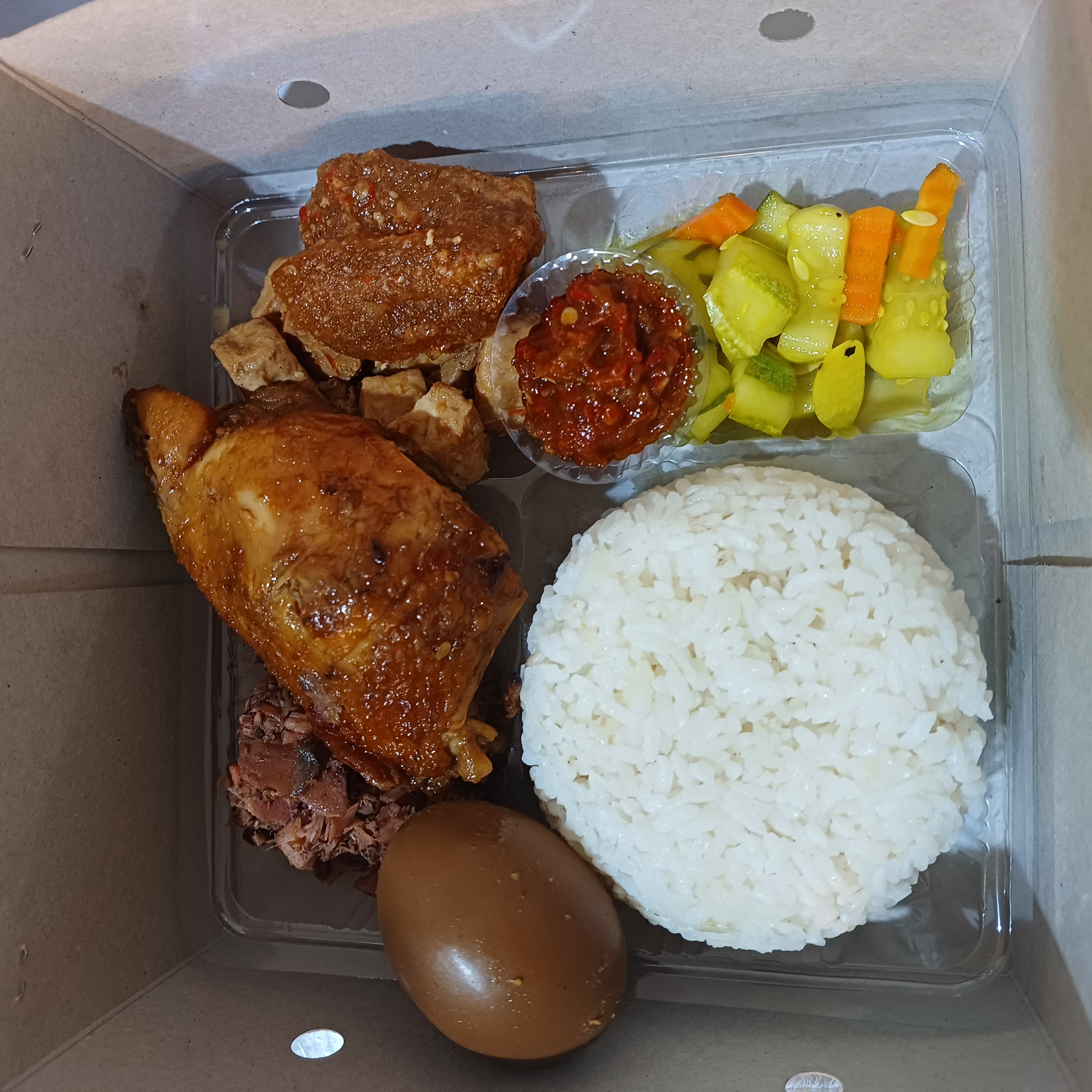 Nasi Gudeg Ayam Bakar 1/8