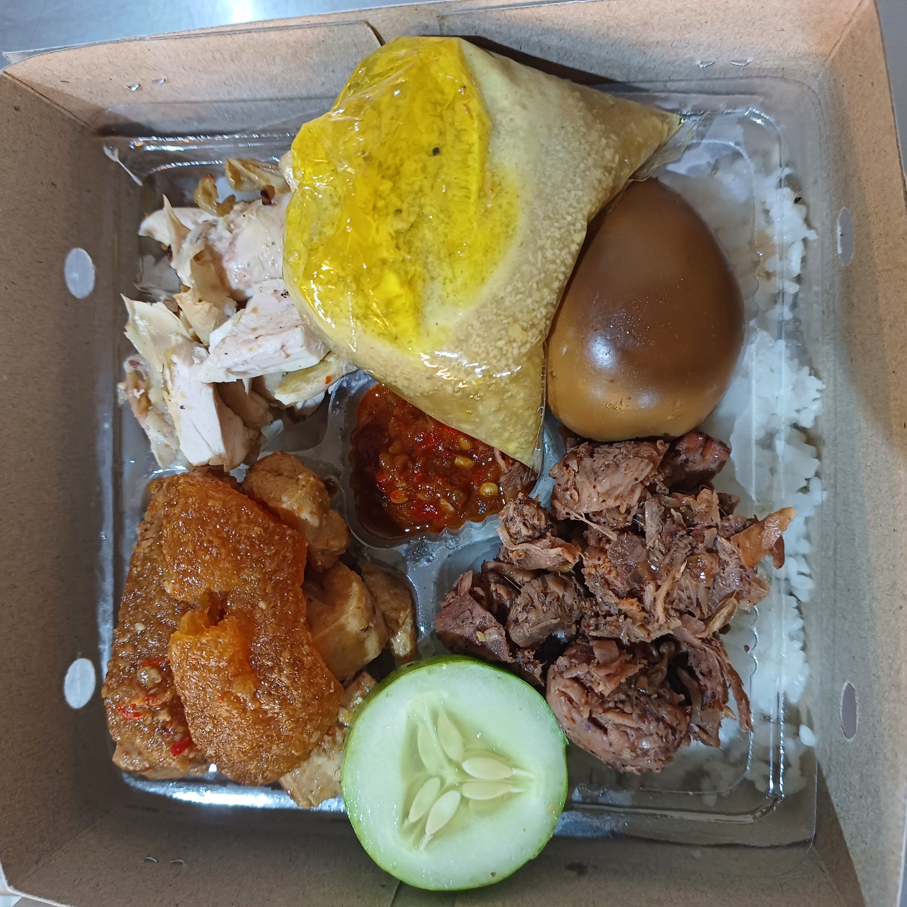Nasi Gudeg Ayam Suwiran