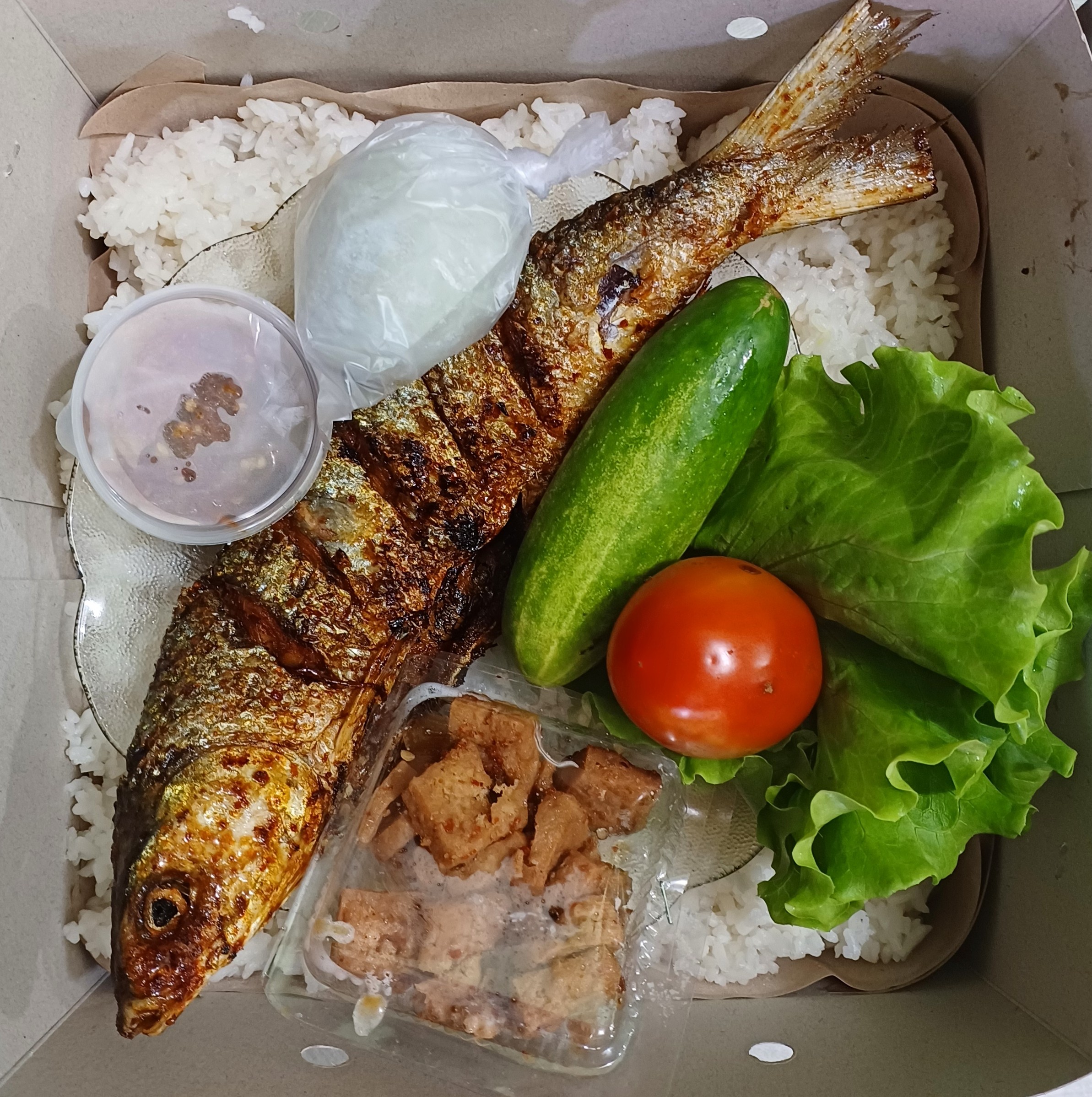 Nasi Bandeng Bakar